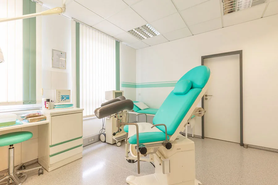 Dr.med. Heinz Küpping Facharzt für Frauenheilkunde. u. Geburtshilfe